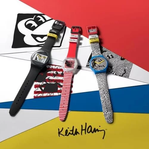 Τα πιο ιδιαίτερα ρολόγια έχουν την υπογραφή του Keith Haring και πρωταγωνιστή τον Mickey Mouse