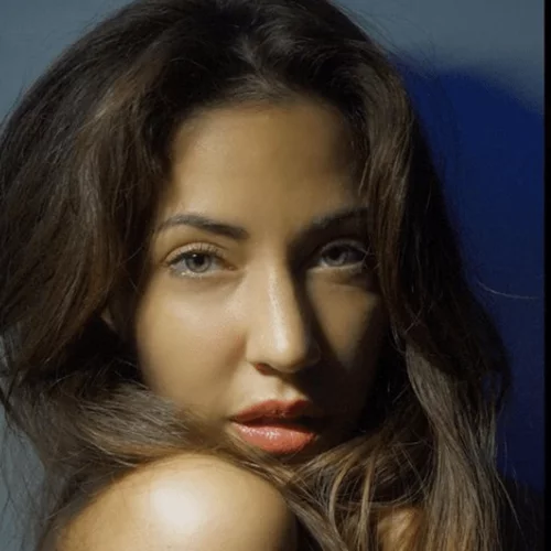 Συγκλονίζει η Antonella | «Δέχθηκα σεξουαλική παρενόχληση από άνθρωπο της οικογένειάς μου»