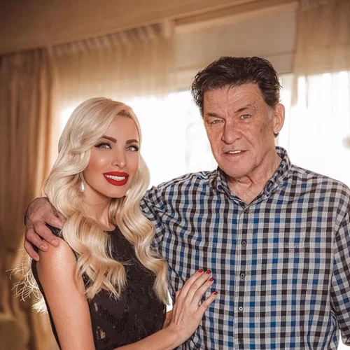 Κατερίνα Καινούργιου | Μάς συστήνει τον μπαμπά της - Το δημόσιο μήνυμα για τον «ήρωά της»