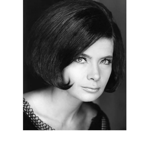 Φωτογραφία ντοκουμέντο | Η Τζένη Καρέζη με κατακόκκινο μαγιό στην παραλία