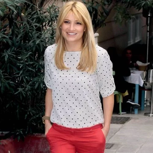 Φαίη Σκορδά: Μαγειρεύει πρωινό στο σπίτι της