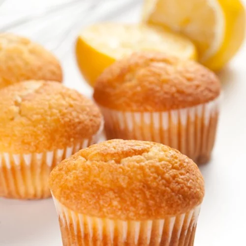 Υγιεινή συνταγή για μάφινς με λεμόνι και γιαούρτι