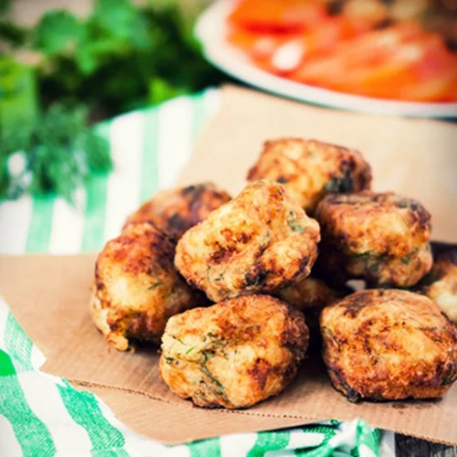 Μπακαλιαροκεφτέδες | Μια εναλλακτική συνταγή με μπακαλιάρο για την 25η Μαρτίου