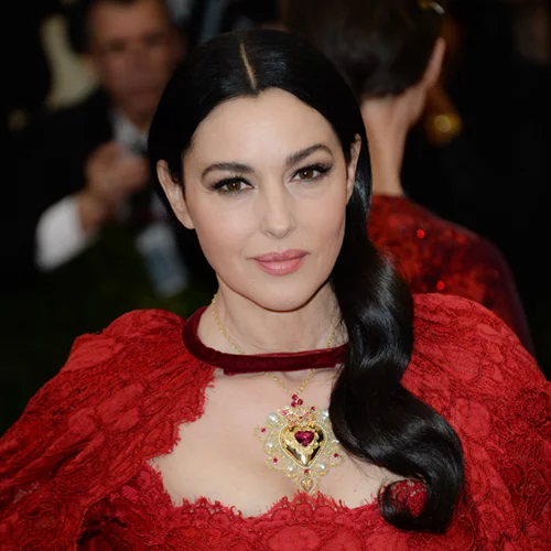 Monica Bellucci: Με νέο hair look - Και αυτή με καρέ!