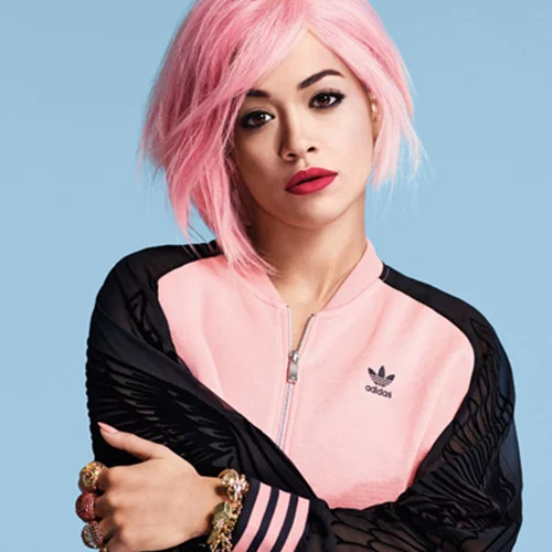 Rita Ora: Sexy ακόμα και με αθλητικό outfit!