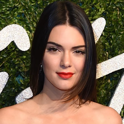 Kendall Jenner | Δες την πιο αμήχανη φωτογραφία της από το σχολείο