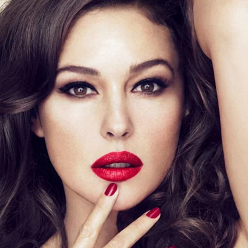 #OMG | Η πιο iconic μελαχρινή του Hollywood έγινε ξανθιά