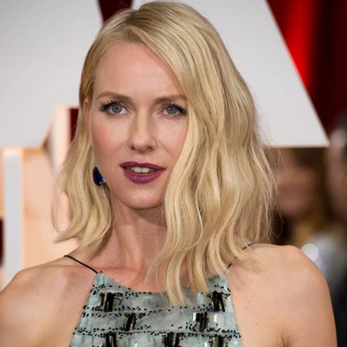 Naomi Watts: Πώς αντέδρασε όταν κατάλαβε ότι την φωτογραφίζουν;