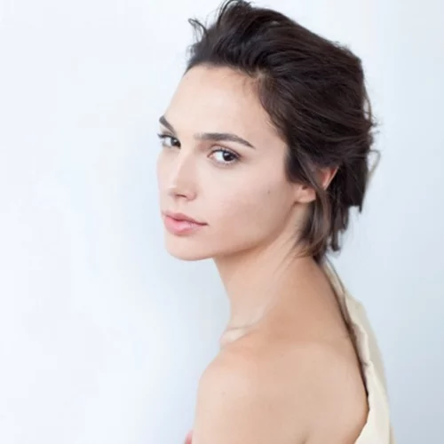 Gal Gadot | Η “Wonder Woman” τα βάζει με τη σεξουαλική παρενόχληση