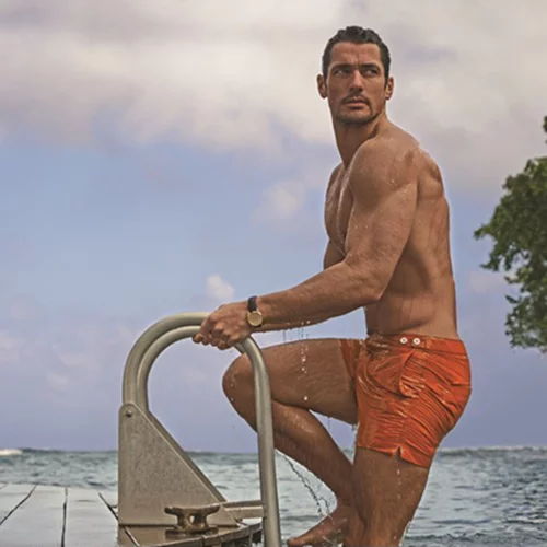 David Gandy | Ο πιο όμορφος άνδρας του κόσμου κάνει διακοπές στη Σύρο (pics)