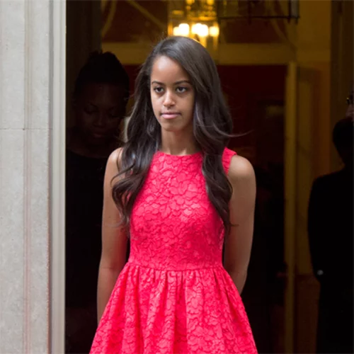 Malia Obama: Με διάσημη παρέα για φαγητό στο Άσπεν