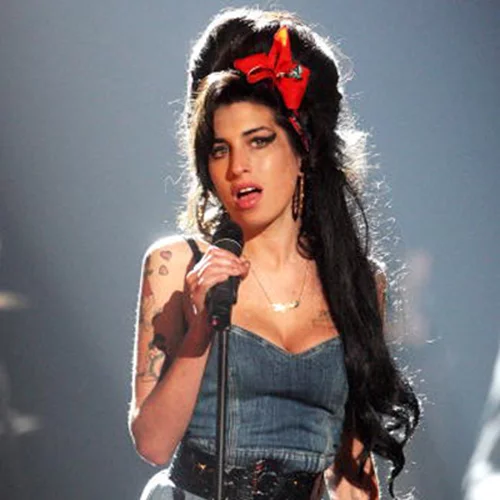 Amy Winehouse: Έκθεση με προσωπικά της αντικείμενα στο Λονδίνο
