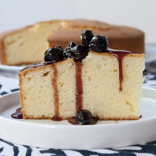 Συνταγή για γιαουρτόπιτα με γλυκό κουταλιού του Στέλιου Παρλιάρου