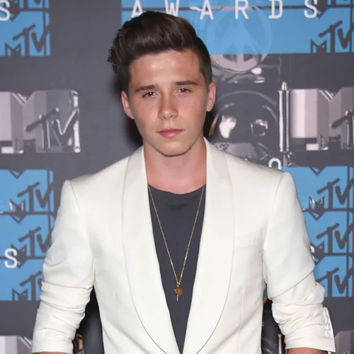 Brooklyn Beckham - Chloe Grace Μoretz: Η νέα φωτογραφία του ζευγαριού κάνει το γύρο του διαδικτύου