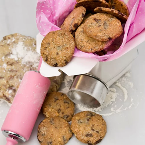 H κορυφαία συνταγή για cookies του Στέλιου Παρλιάρου με κομμάτια σοκολάτας και φουντούκια