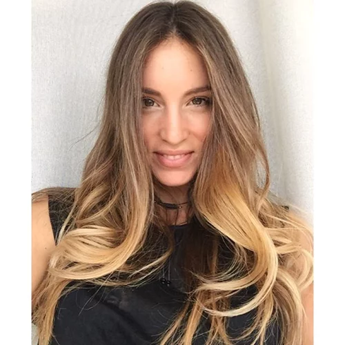 Αθηνά Οικονομάκου | Ποζάρει αγκαλιά με τον αδερφό της μετά τον γάμο