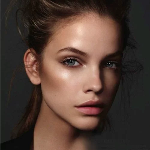 Το μυστικό των celebrity makeup artists για ανόρθωση των ζυγωματικών με φυσικό τρόπο