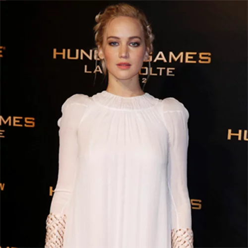 Jennifer Lawrence: Με Dior στην τελευταία πρεμιέρα του Mockingjay Pt.2