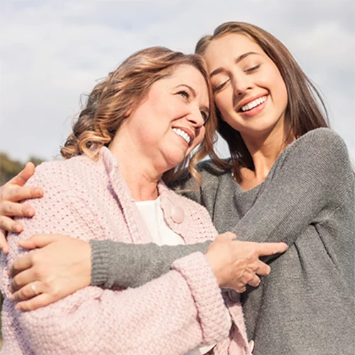 Υπερπροστασία και Ενηλικίωση: Μήπως είσαι ακόμα παιδί της μαμάς;