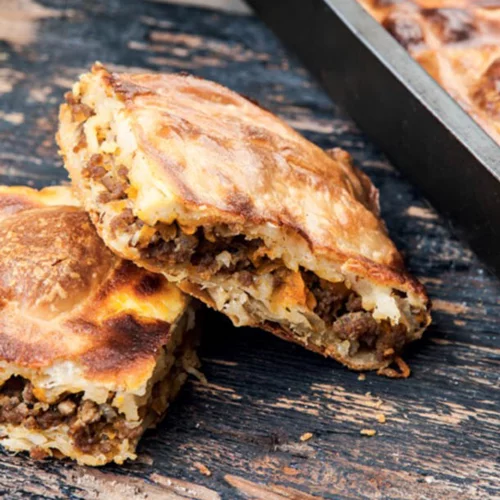 Κιμαδόπιτα σε στρώσεις από την Αργυρώ Μπαρμπαρίγου