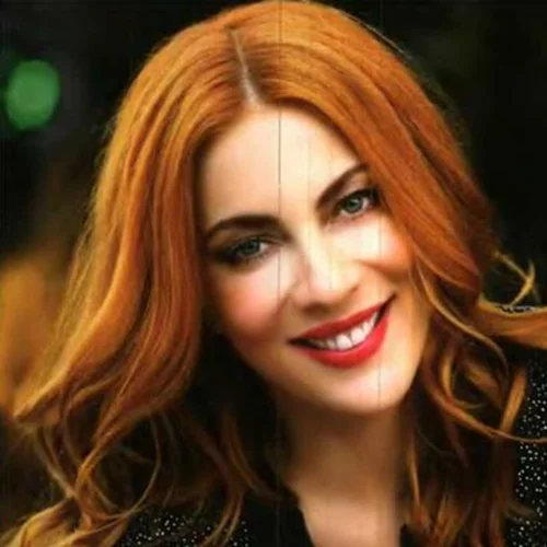 Σμαράγδα Καρύδη: Ποιας γνωστής Ελληνίδας ηθοποιού το παιδί θα βαπτίσει;