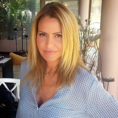 Τζένη Μπαλατσινού: Δες την να υποδύεται την Τζένη...Καρέζη! (Bίντεο)