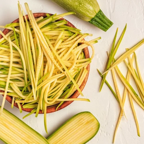Spiralized λαχανικά και φρούτα; Να γιατί τα noodles από λαχανικά είναι η τάση που πρέπει να ακολουθήσεις