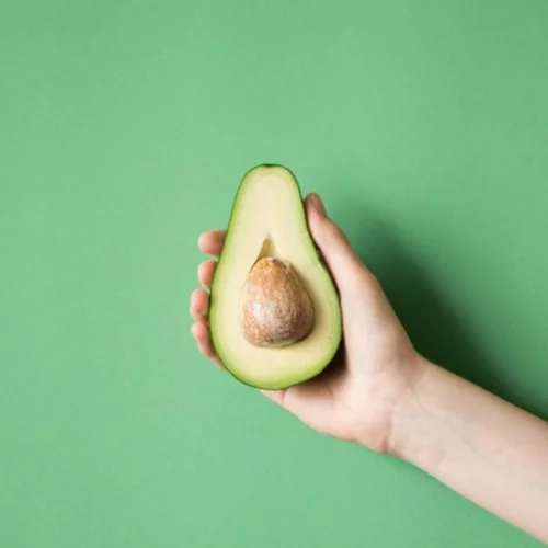 Τροφές με καλά λιπαρά και έλαια για αδυνάτισμα, ενέργεια, υγεία: Αμύγδαλα ή αβοκάντο; Τι σου δίνει κάθε ένα