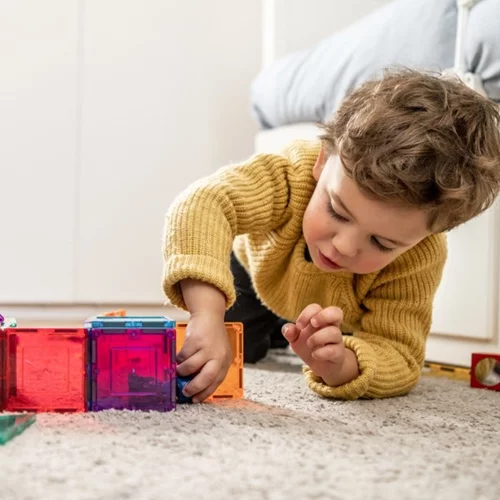 Πώς θα απασχολήσεις δημιουργικά το παιδί στο σπίτι; 6 δραστηριότητες που πρέπει να δοκιμάσεις.