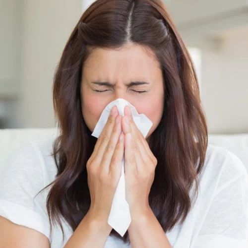 Τι να κάνεις για να περάσει το κρυολόγημα (γρήγορα)