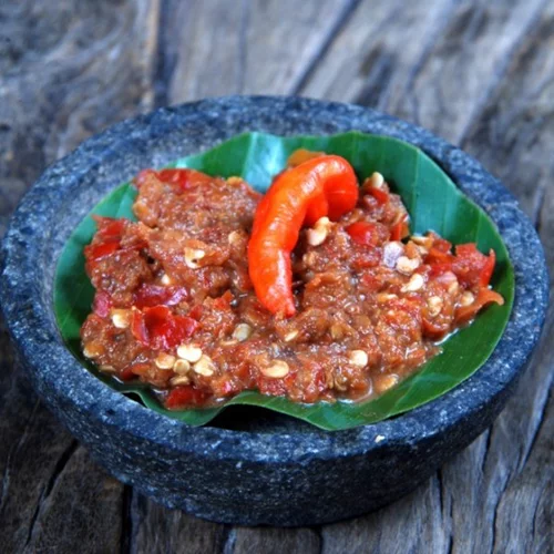 Sambal Oelek: Φτιάξε την καυτερή σάλτσα από την Ινδονησία για λαχανικά, ψάρια και ψητά