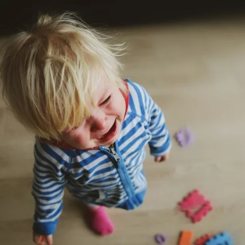 Άγχος αποχωρισμού στα παιδιά: Πώς εκδηλώνεται και πώς αντιμετωπίζεται