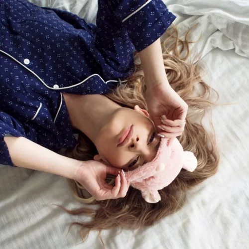 Να οι 6 κινήσεις για να ξεκινάς τη μέρα σου με καλή διάθεση (ακόμα κι αν ξύπνησες στραβά!)