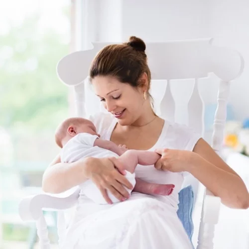 Έχω αρκετό γάλα; Αυτές είναι οι ενδείξεις πως θηλάζεις σωστά (και πώς να αυξήσεις το γάλα)