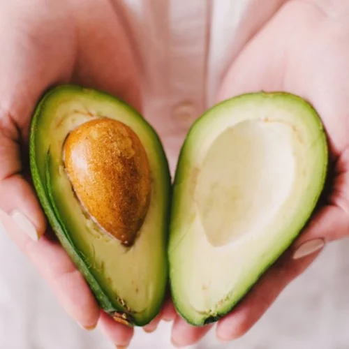 5 τροφές που θα μας κρατήσουν όμορφες στο κρύο