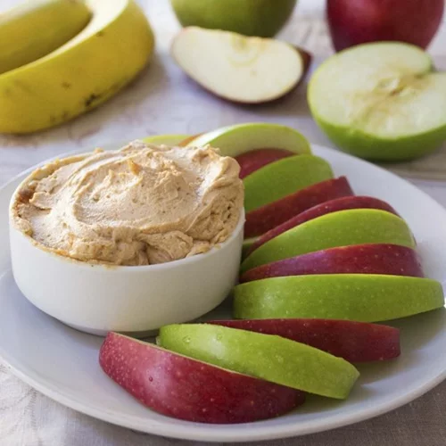 Εύκολο ντιπ για φρούτα με γιαούρτι και φιστικοβούτυρο