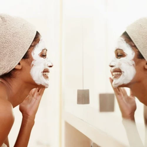 Mάσκες ομορφιάς με τα φρούτα του καλοκαιριού