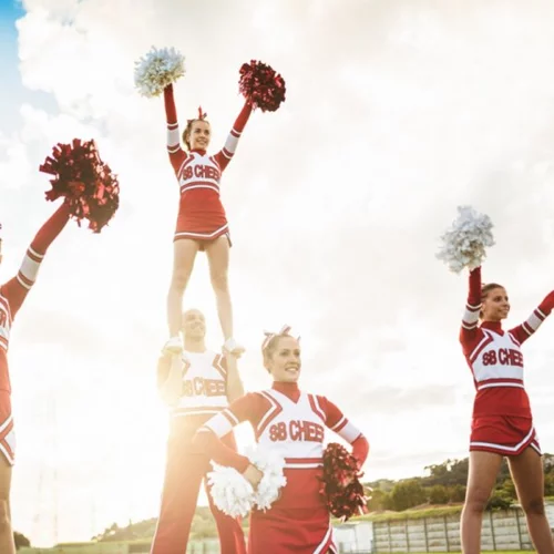 Θέλεις δυνατό κορμί μαζορέτας; Δοκίμασε αυτή την αερόβια χορογραφία για cheerleading