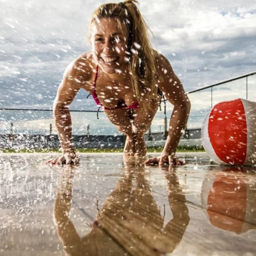 Νερό και προπόνηση: Πόσο νερό να πίνεις όταν ασκείσαι και τι σου προσφέρει