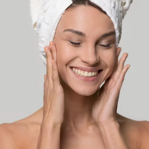 Τα boosters που επαναφέρουν την υγρασία και λάμψη στην επιδερμίδα