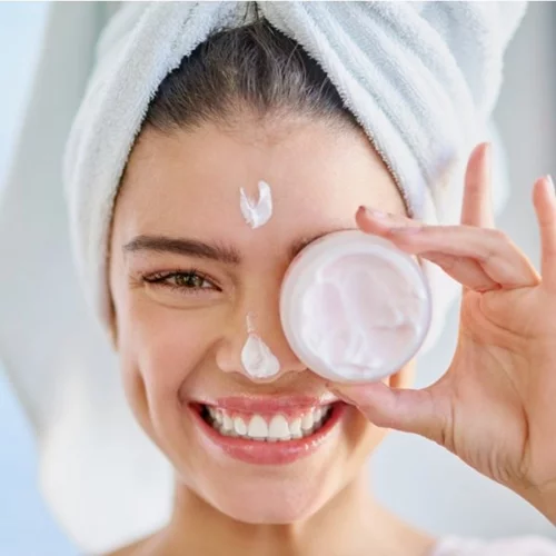 10+1 συμβουλές για να επιλέξεις ενυδατική κρέμα