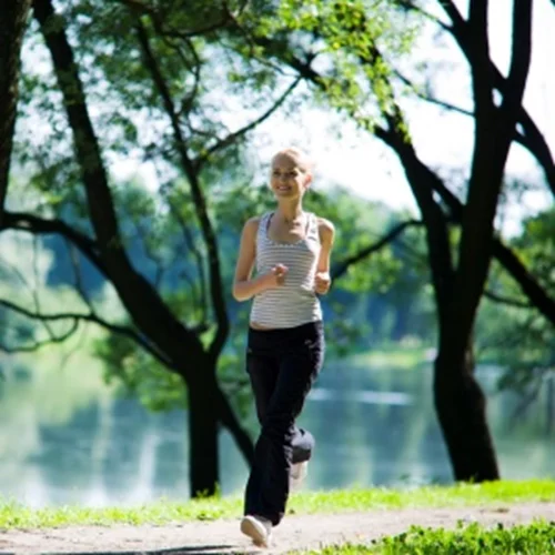 Πρόγραμμα για περπάτημα: Περπάτα 3 φορές την εβδομάδα και φόρα ένα νούμερο μικρότερο σε 1 μήνα