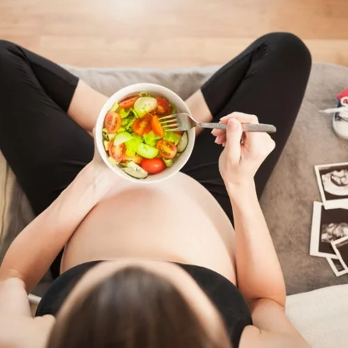 Τα 3 απαραίτητα θρεπτικά συστατικά στην εγκυμοσύνη