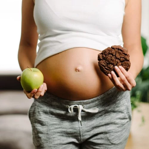 Όλα όσα πρέπει να κάνεις στη διατροφή σου όταν μείνεις έγκυος