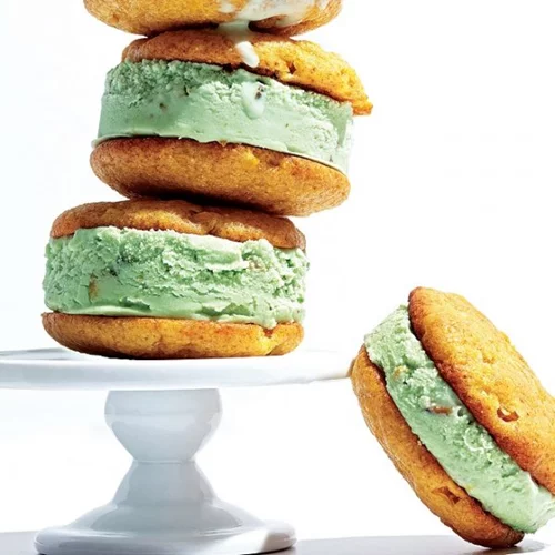 Πώς θα φτιάξεις μπισκότα καλαμποκιού (και σάντουιτς με παγωτό!)