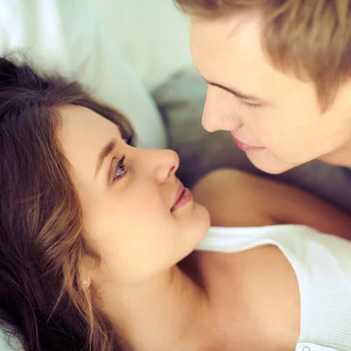 Πώς φιλάει ένας άντρας και τι σημαίνει για το χαρακτήρα του;