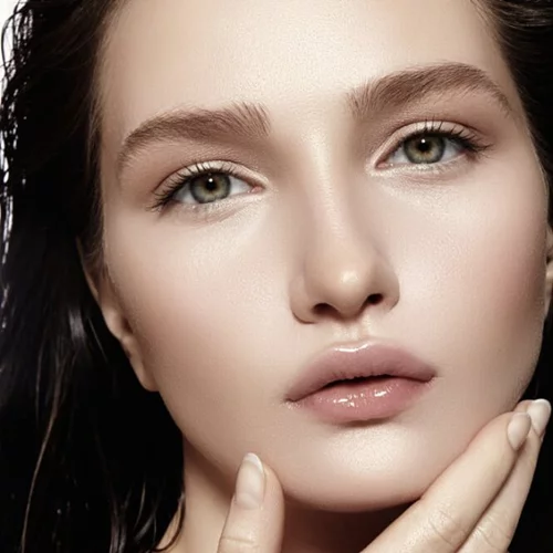 Πώς να βρω το κατάλληλο σχήμα φρυδιών για το πρόσωπό μου;