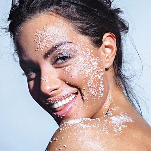 3 εύκολα σπιτικά scrubs για πρόσωπο και σώμα