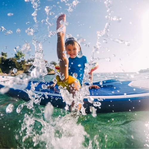 Τι θα βάλεις στο φαρμακείο των διακοπών – για σένα και τα παιδιά