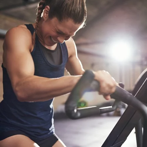 Τι είναι η υψηλή ένταση στην άσκηση; Ο γρήγορος τρόπος να χτίσεις μυς